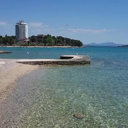 In Near Male Vrulje 公寓 *