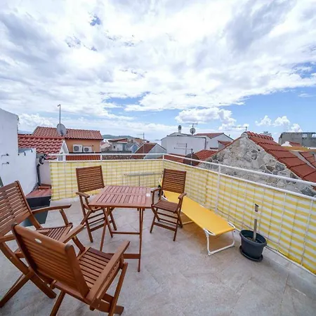 In Near Male Vrulje דירה *