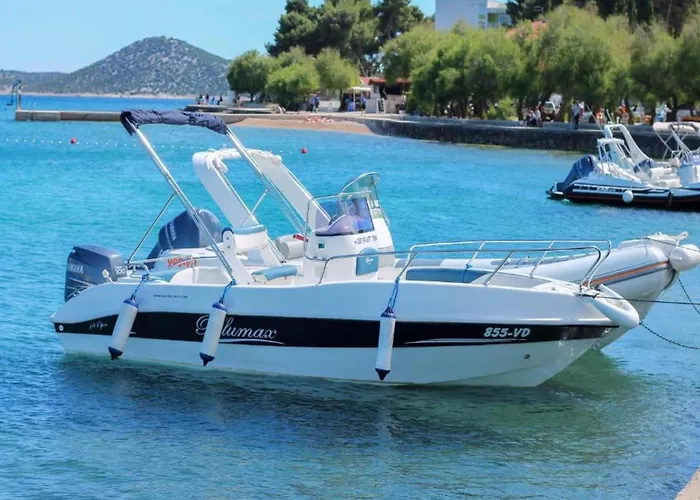 In Near Male Vrulje Apartman *